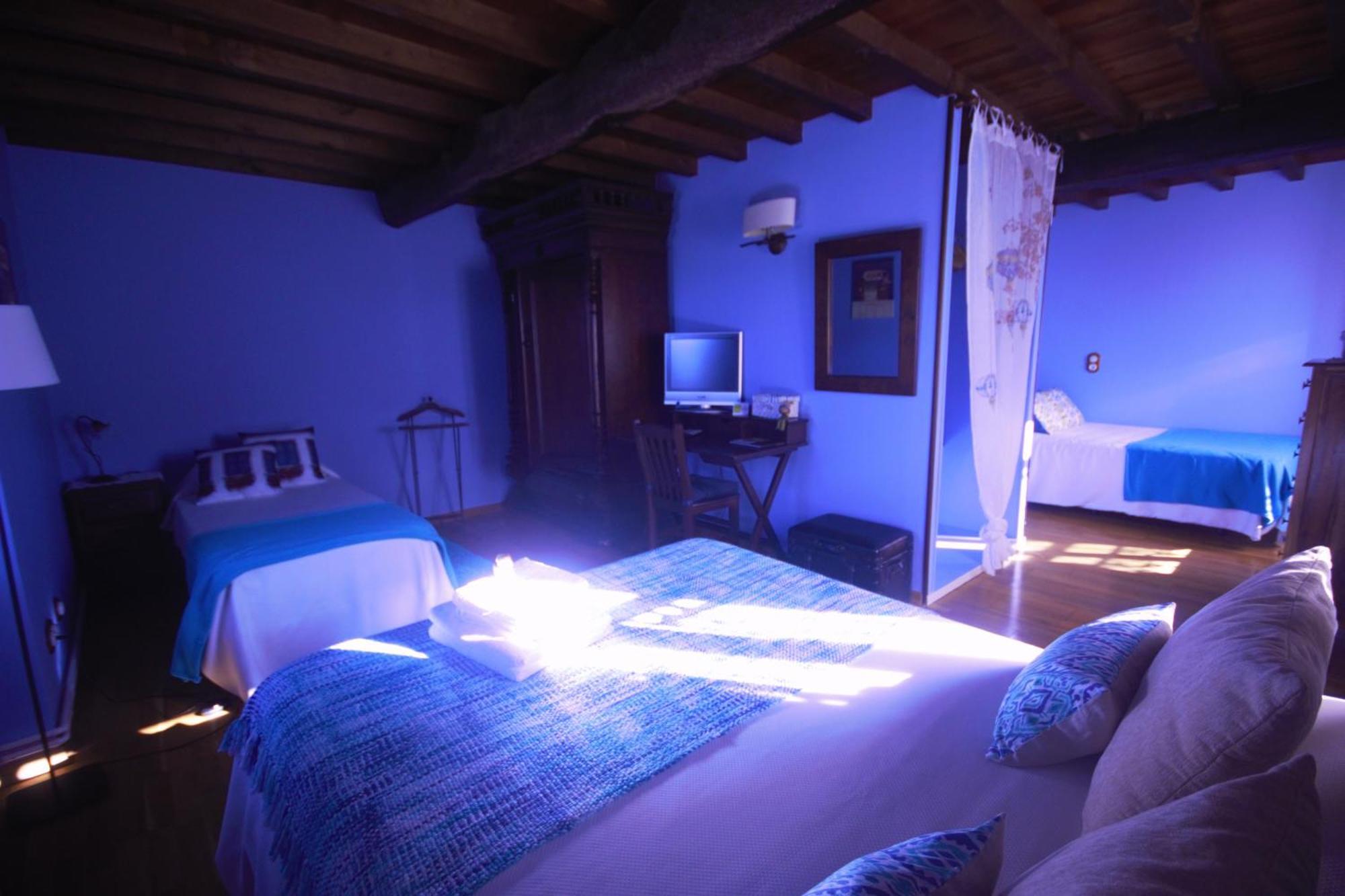 Os Tres Teixos Guest House San Acisclo Phòng bức ảnh