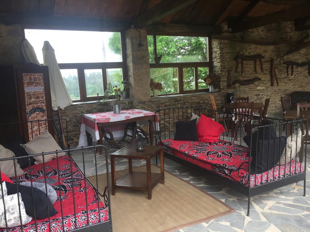 Os Tres Teixos Guest House San Acisclo Ngoại thất bức ảnh